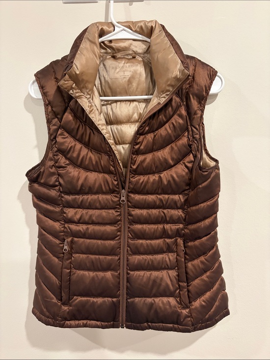 Bernardo Jackets & Blazers - Bernardo Chocolate Brown Quilted Puffer Vest